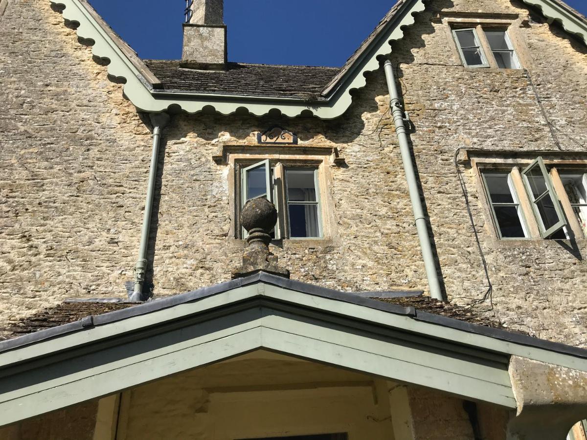 치펜햄 The Manor Farm Alderton 빌라 외부 사진