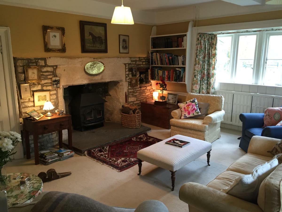 치펜햄 The Manor Farm Alderton 빌라 외부 사진